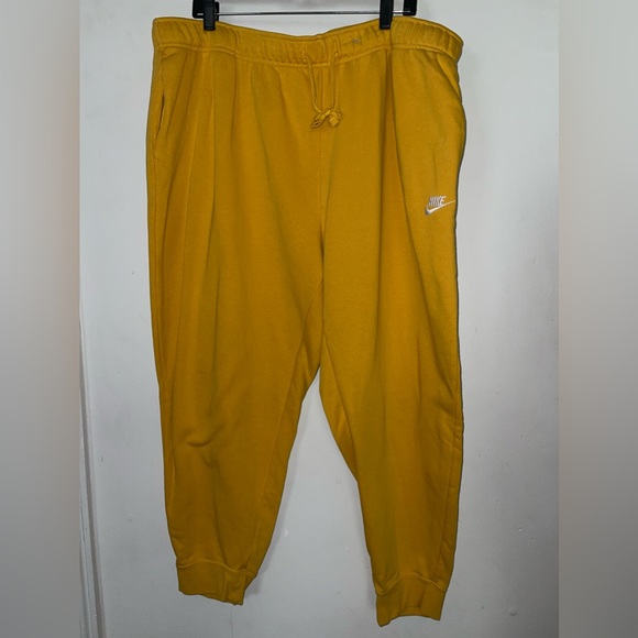 NWOT Nike Sweatpants Joggers - Picture 3 of 5